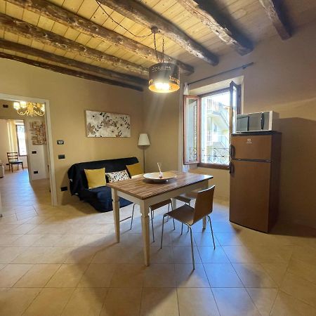 La Casa Sul Sasso In Town Serviced Accommodations Dervio Exteriör bild
