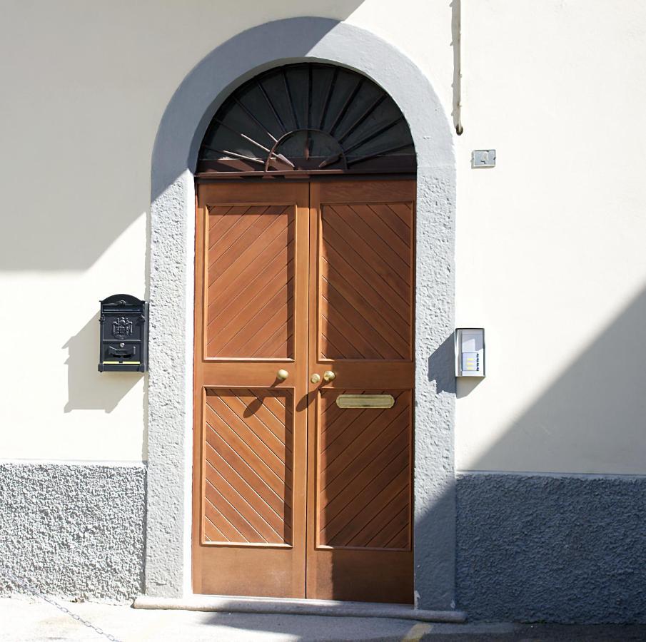 La Casa Sul Sasso In Town Serviced Accommodations Dervio Exteriör bild