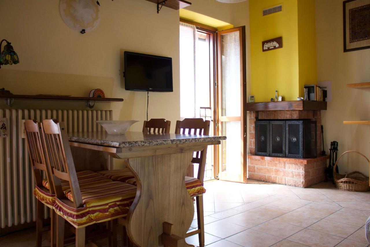 La Casa Sul Sasso In Town Serviced Accommodations Dervio Exteriör bild