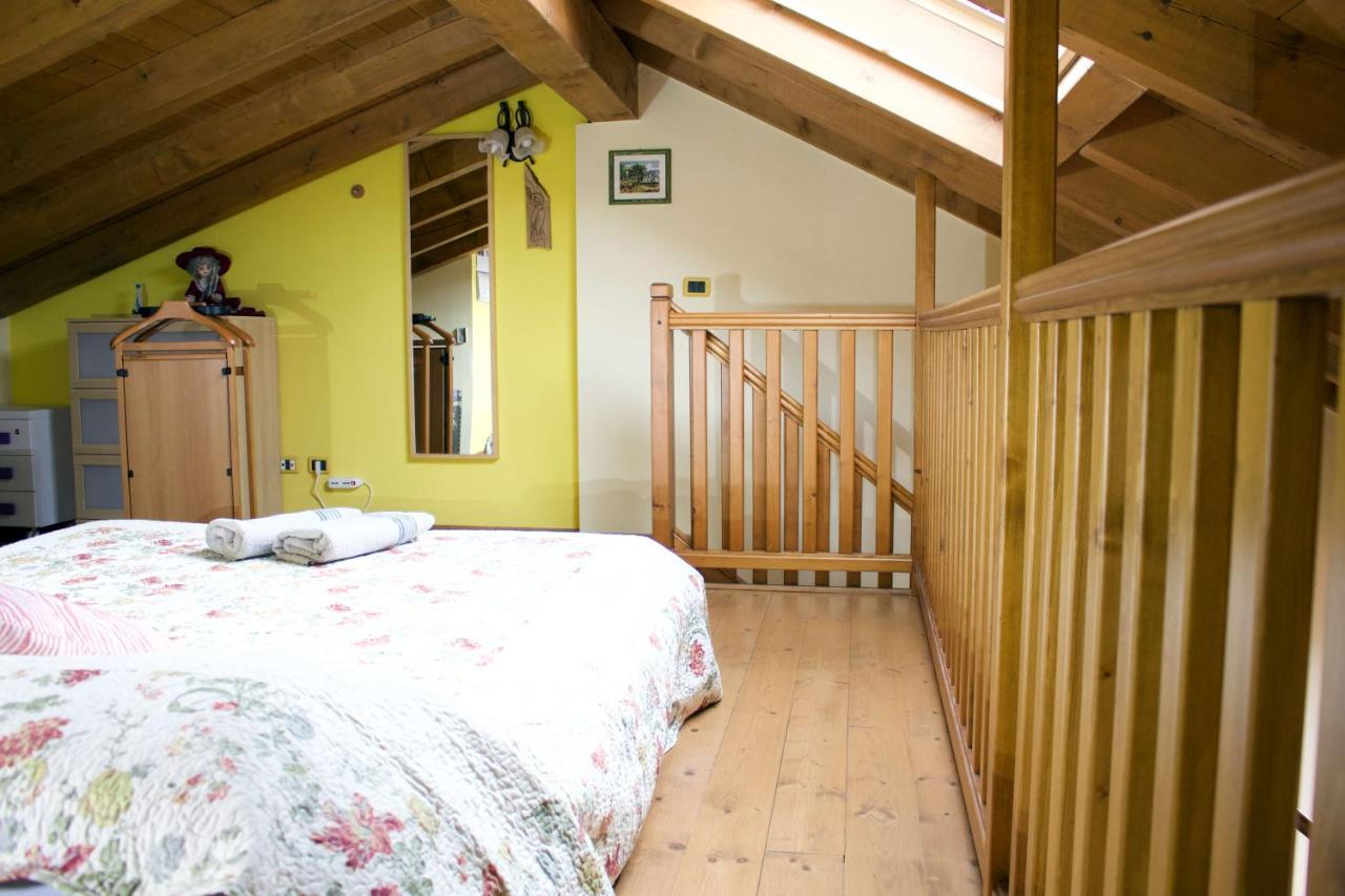 La Casa Sul Sasso In Town Serviced Accommodations Dervio Exteriör bild