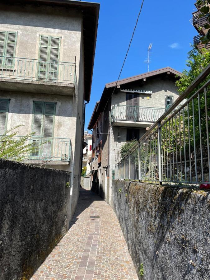 La Casa Sul Sasso In Town Serviced Accommodations Dervio Exteriör bild